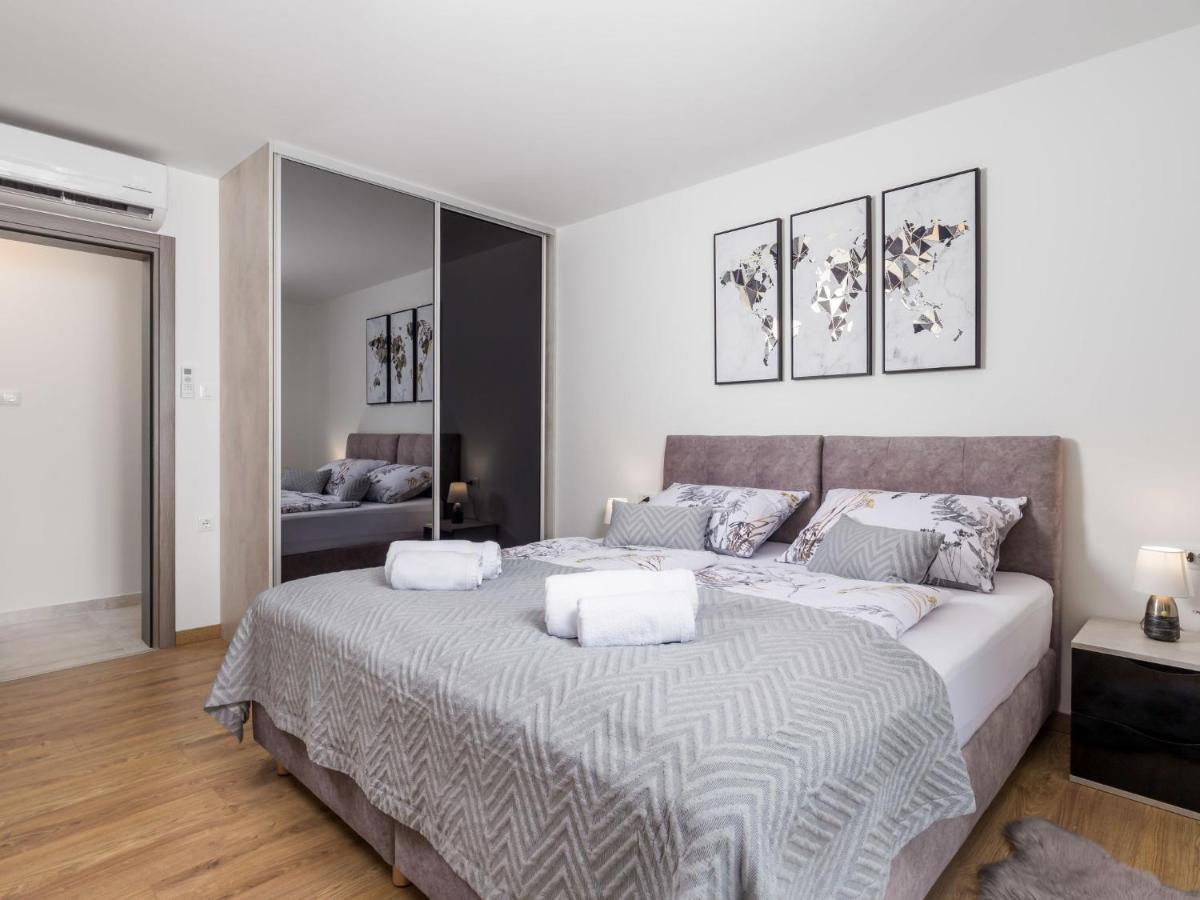 Villa Matea - Mlk150 By Interhome Dobrinj Exterior photo